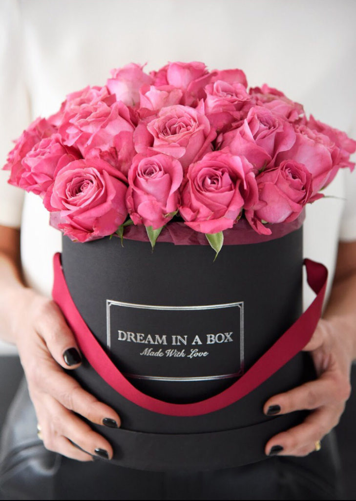 Our new Dreams …. all for you roses, peach avalanche roses and miss piggy roses
