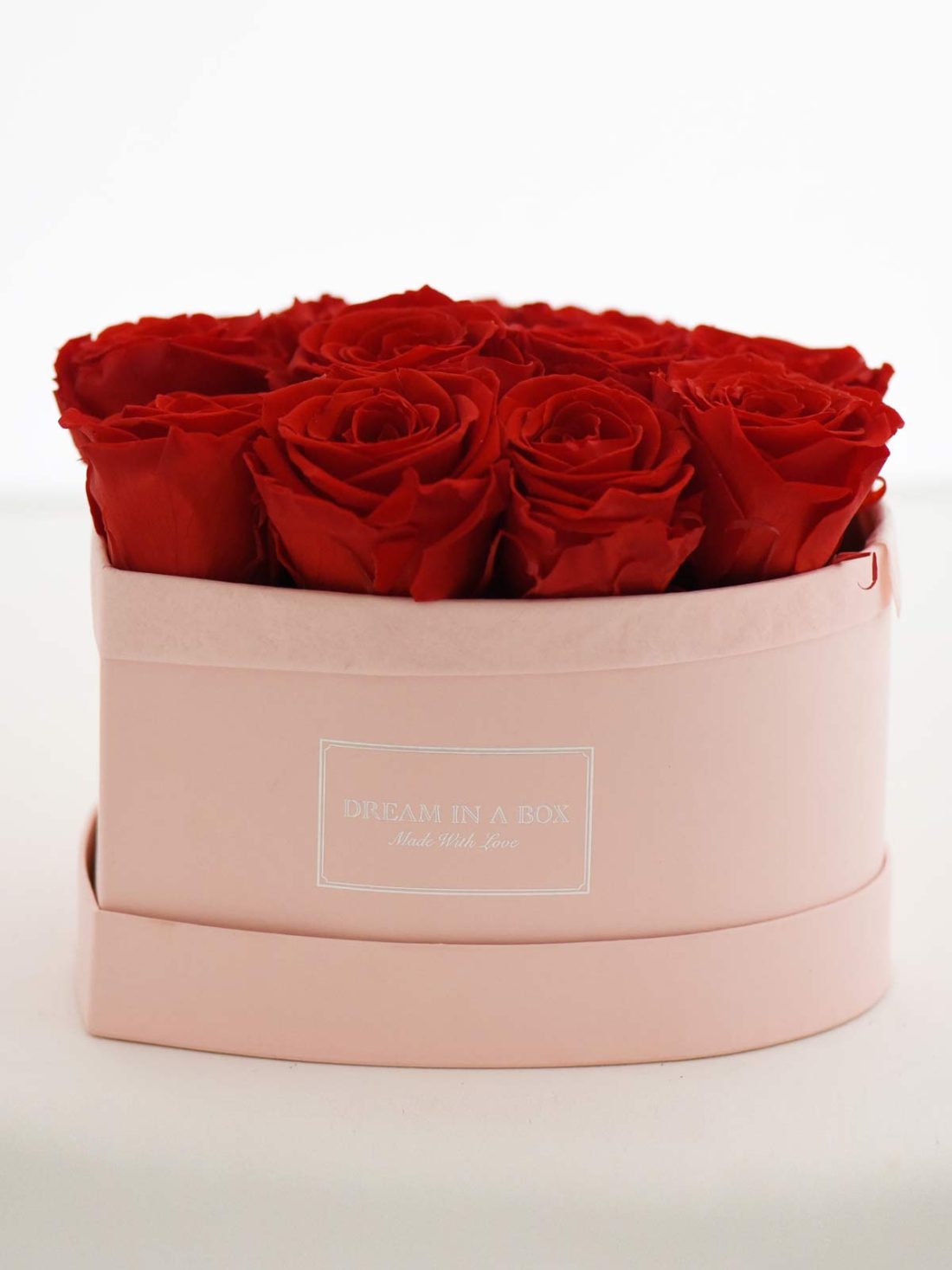 Dream a Little Dream scatola rosa a forma di cuore con fiori stabilizzati rossi
