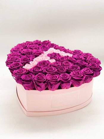 San Valentino Regalo Box 24 Rose stabilizzate 27x27x25cm LOVE IS